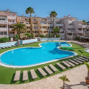 https://the-blues-house.in-canary-islands.com